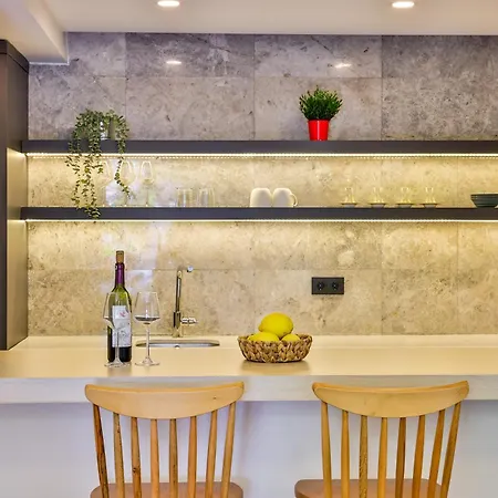Ξενοδοχείο με διαμερίσματα Sole Vista Homes Κας