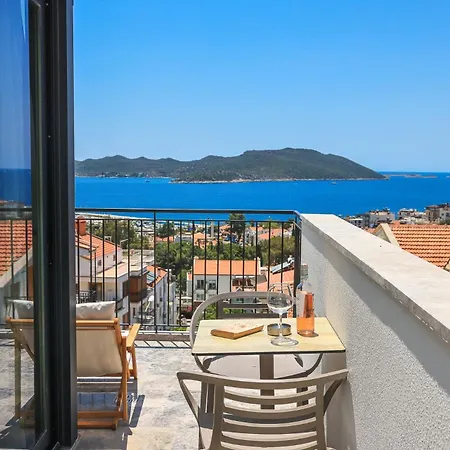 Ξενοδοχείο με διαμερίσματα Sole Vista Homes Κας